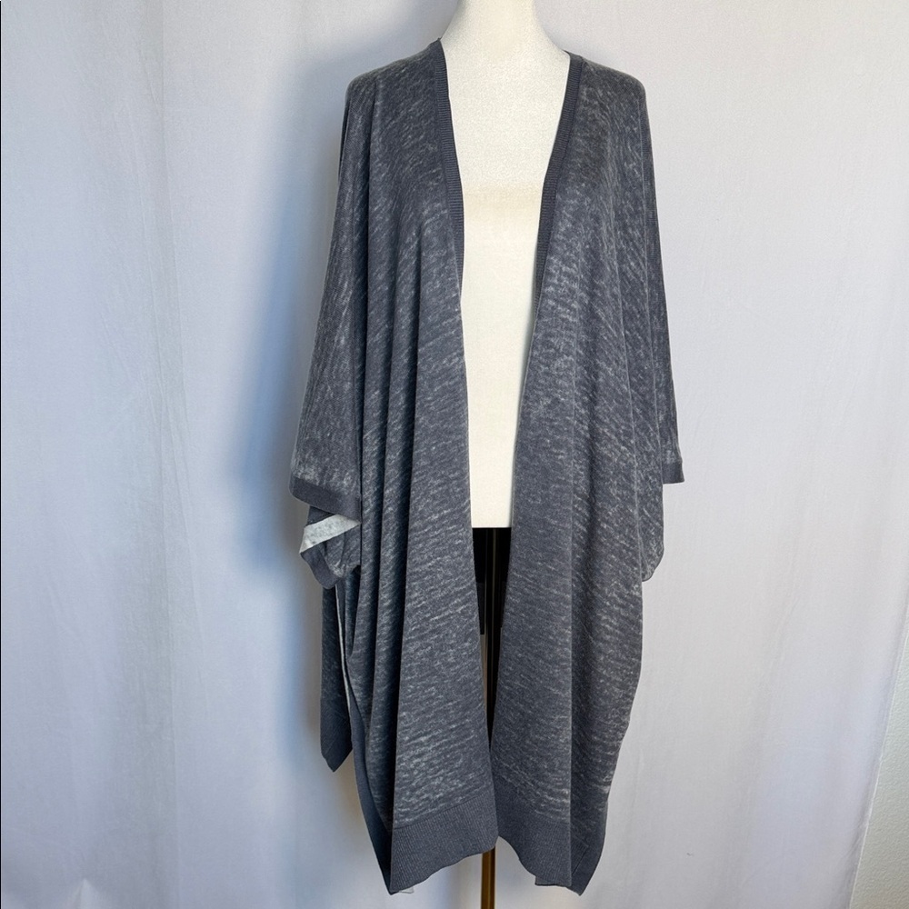 Lululemon Throw It On Wrap One Size Shadow Blue / Almost Blue Cashmere Blend EUC - Picture 2 of 9